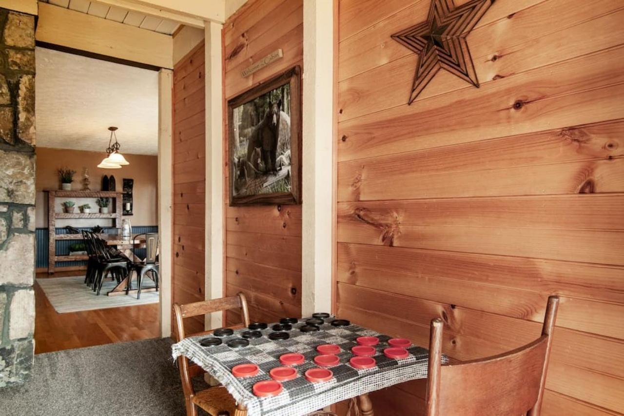 Bear View Chalet With Hot Tub And Near Ober Gatlinburg Zewnętrze zdjęcie