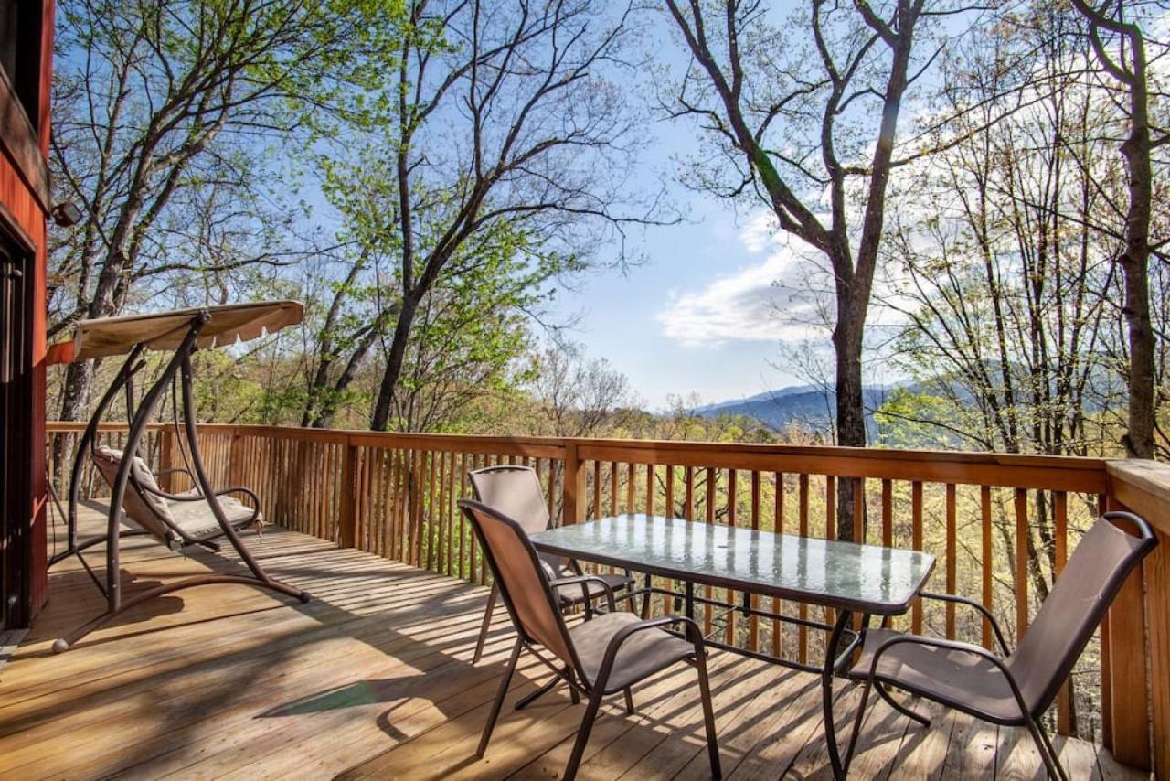 Bear View Chalet With Hot Tub And Near Ober Gatlinburg Zewnętrze zdjęcie