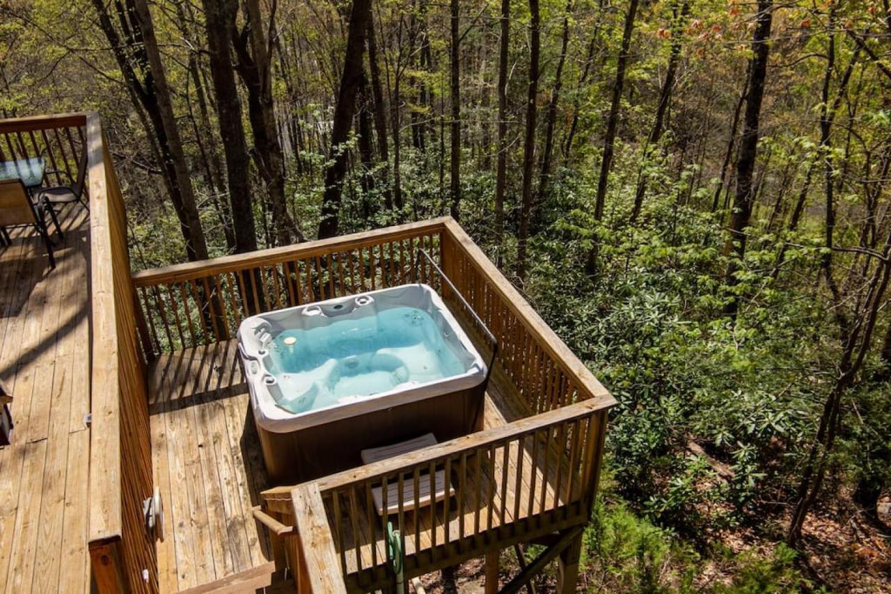 Bear View Chalet With Hot Tub And Near Ober Gatlinburg Zewnętrze zdjęcie