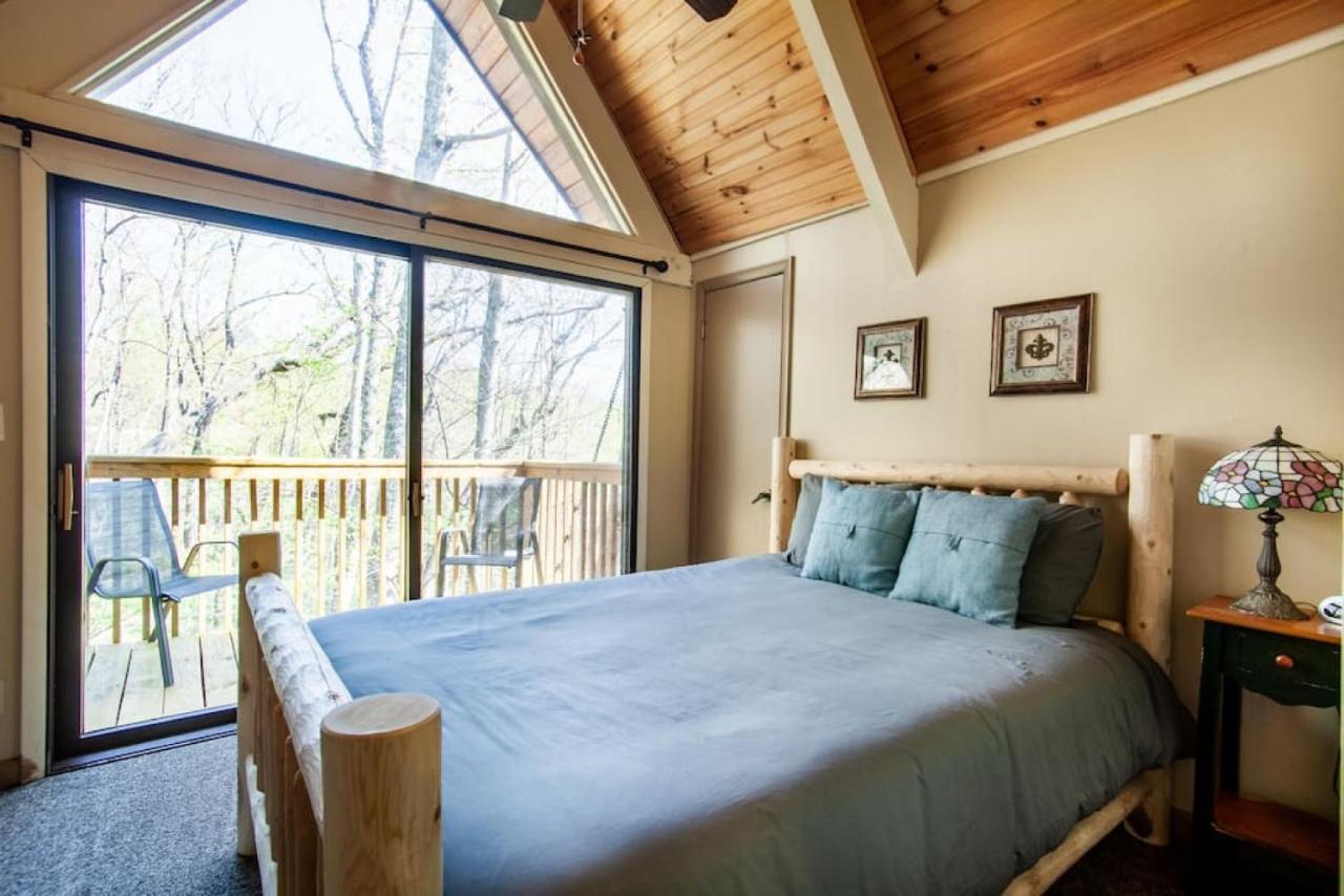 Bear View Chalet With Hot Tub And Near Ober Gatlinburg Zewnętrze zdjęcie