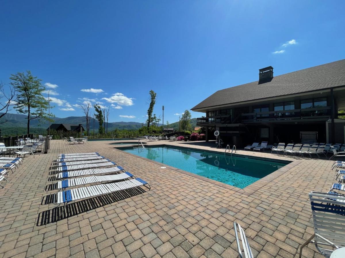 Bear View Chalet With Hot Tub And Near Ober Gatlinburg Zewnętrze zdjęcie